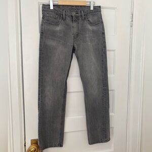 Levi’s 513 straight leg men’s jeans in grey